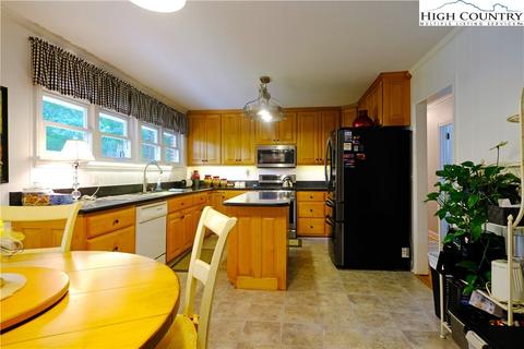 531 Glenn Bare Rd, Jefferson, NC 28640 photo 12