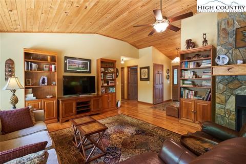 265 Willow Trl, Boone, NC 28607 photo 9
