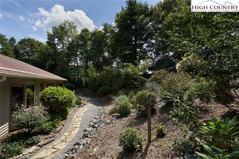 265 Willow Trl, Boone, NC 28607 photo 3