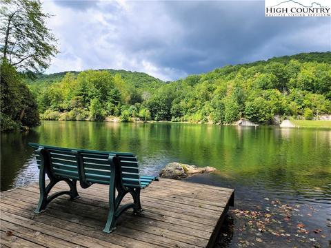 104 Poplar Dr, Beech Mountain, NC 28604 photo 9