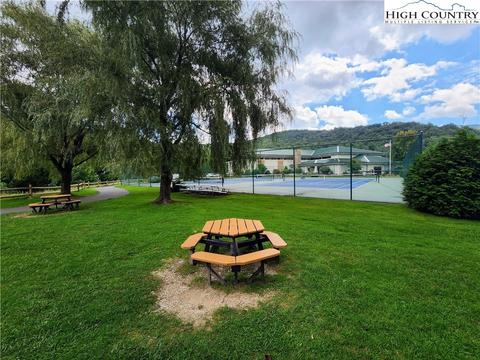 104 Poplar Dr, Beech Mountain, NC 28604 photo 18