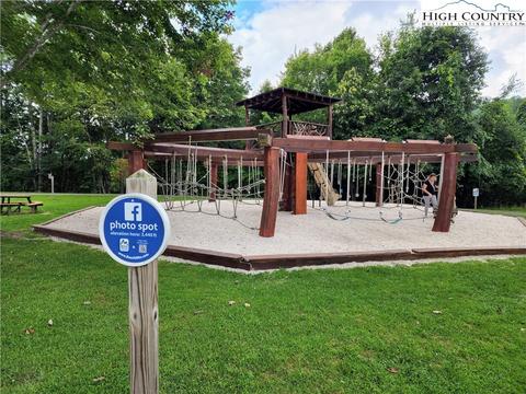 104 Poplar Dr, Beech Mountain, NC 28604 photo 15