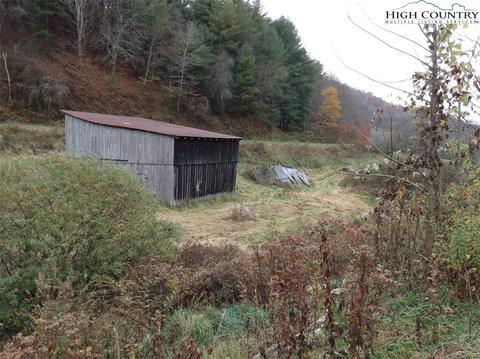 1619 Big Windfall Rd, Lansing, NC 28643 photo 7