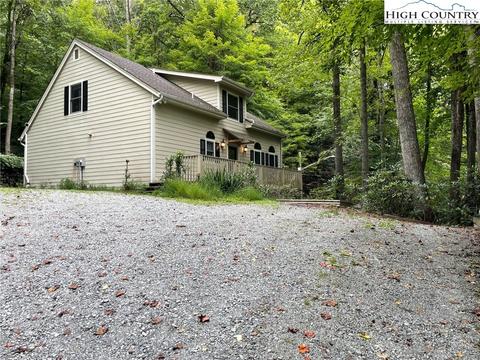 114 Calebs Crossing Rd, Boone, NC 28607 photo 2