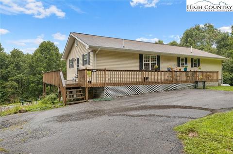 179 Piney Heaven Dr, Bakersville, NC 28705