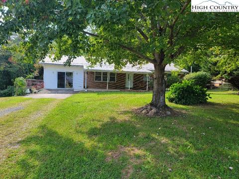 9839 W W Pne, Street, NC 27024 photo 3