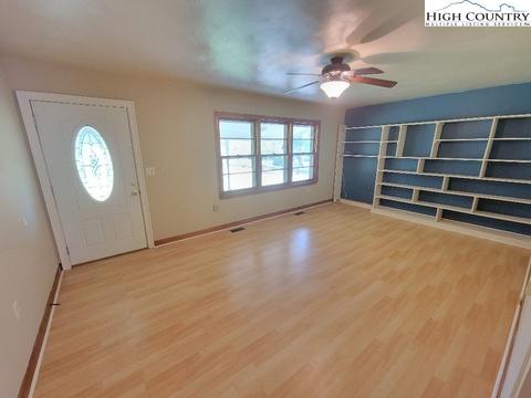 9839 W W Pne, Street, NC 27024 photo 6