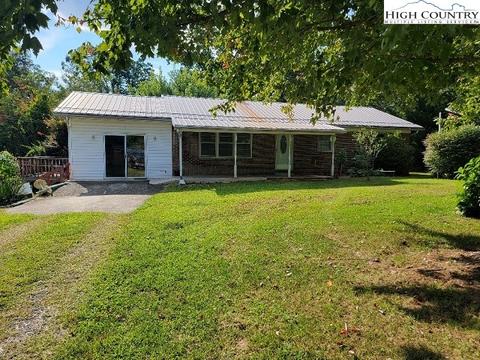 9839 W W Pne, Street, NC 27024 photo 1