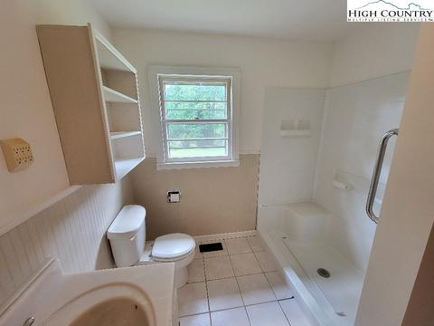 9839 W W Pne, Street, NC 27024 photo 14