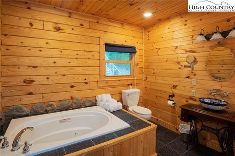 1082 Fox Cove Rd, Ferguson, NC 28624 photo 12
