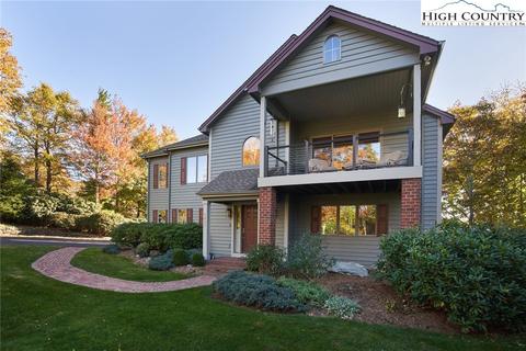 351 Greystone Dr, Boone, NC 28607 photo 2
