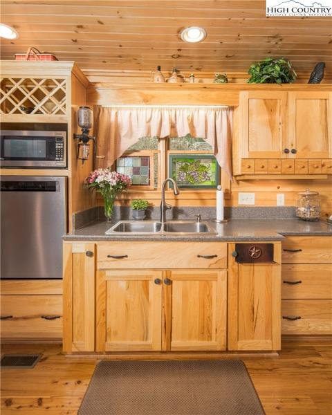 175 Woods Rd, Boone, NC 28607 photo 17