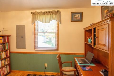 220 G St, Lansing, NC 28643 photo 12