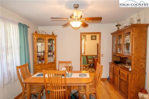 220 G St, Lansing, NC 28643 photo 10