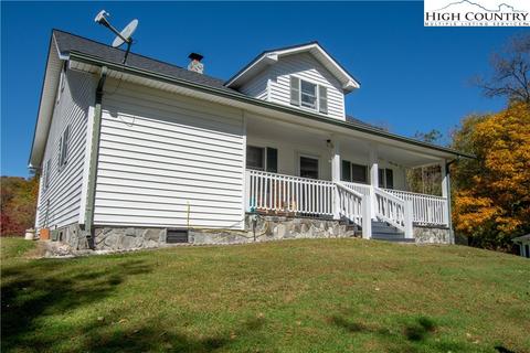 220 G St, Lansing, NC 28643 photo 39