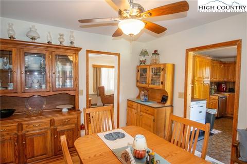 220 G St, Lansing, NC 28643 photo 9
