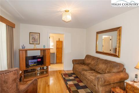 220 G St, Lansing, NC 28643 photo 17