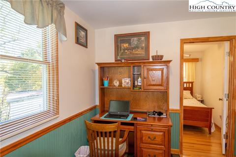 220 G St, Lansing, NC 28643 photo 13