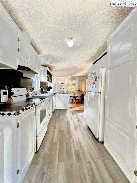 2111 Boiling Springs Rd, Purlear, NC 28665 photo 16