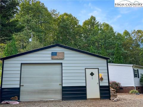2111 Boiling Springs Rd, Purlear, NC 28665 photo 9