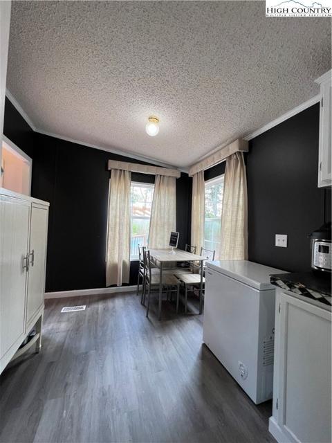2111 Boiling Springs Rd, Purlear, NC 28665 photo 15