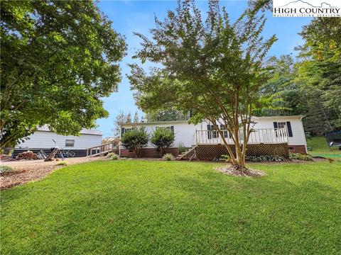 2111 Boiling Springs Rd, Purlear, NC 28665 photo 2