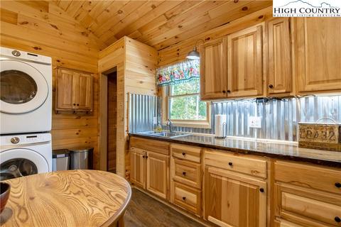 181 Pack Dr, Spruce Pine, NC 28777 photo 18