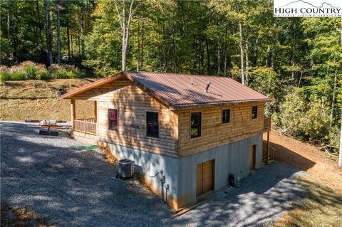 181 Pack Dr, Spruce Pine, NC 28777 photo 5