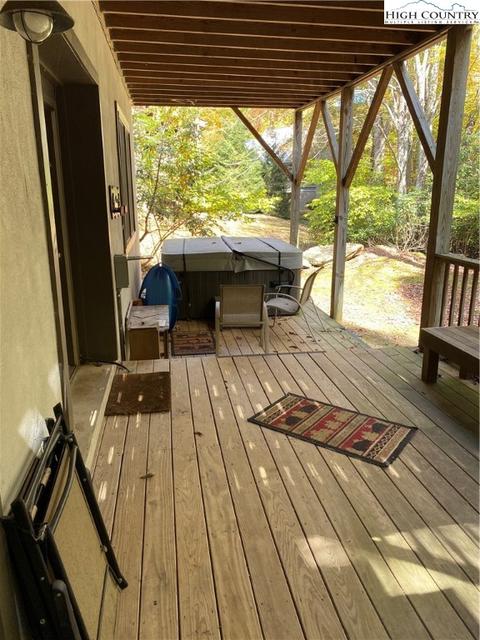 342 Hawks Lake Dr, Seven Devils, NC 28604 photo 41