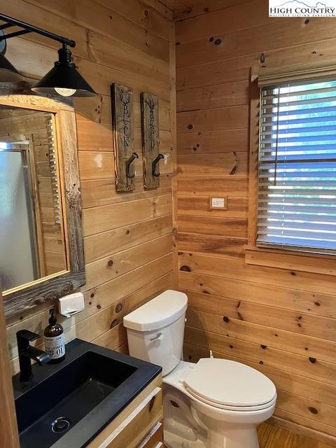 365 Doe Run Rd, Purlear, NC 28665 photo 21