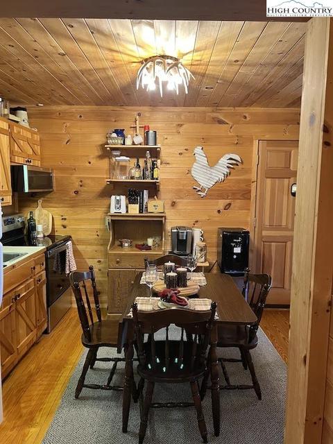 365 Doe Run Rd, Purlear, NC 28665 photo 19