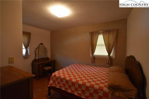 194 Davis Rd, Crumpler, NC 28617 photo 19