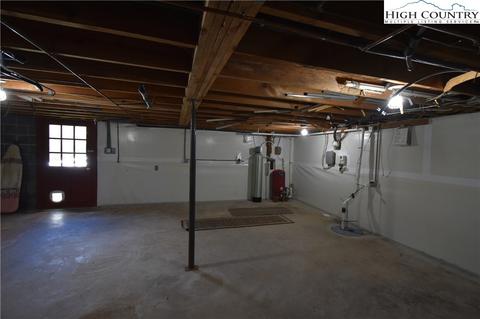 194 Davis Rd, Crumpler, NC 28617 photo 31