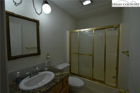 194 Davis Rd, Crumpler, NC 28617 photo 17
