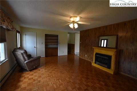 194 Davis Rd, Crumpler, NC 28617 photo 16