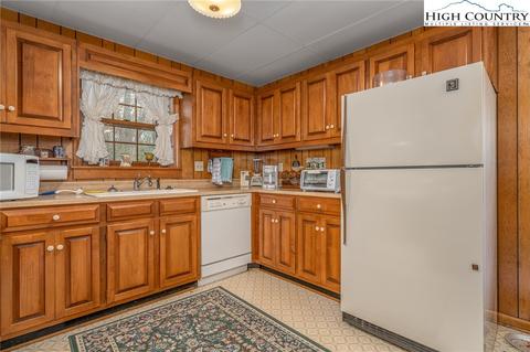 2897 S Poplar Grove Rd, Boone, NC 28607 photo 42