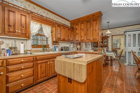 2897 S Poplar Grove Rd, Boone, NC 28607 photo 18