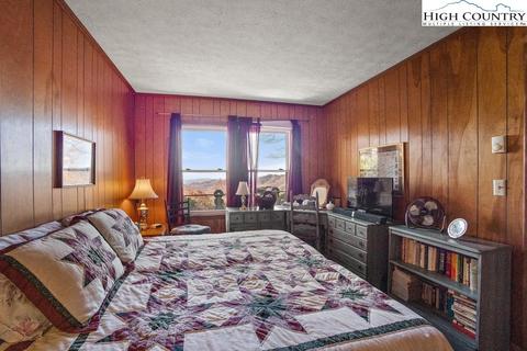 558 Blueberry Ln, Boone, NC 28607 photo 13