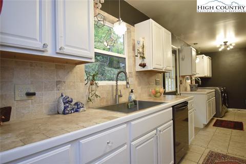 607 Farthing Hayes Rd, Boone, NC 28607 photo 11