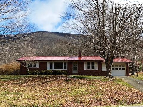 901 Mount Jefferson Rd, West Jefferson, NC 28694