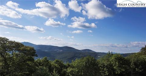 1486 Rockrose Rd, Banner Elk, NC 28604