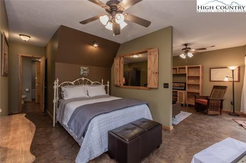 899 Bobcat Mountain Rd, Purlear, NC 28665 photo 43