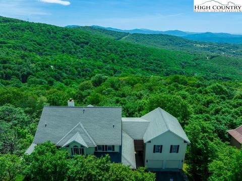 302 Pinnacle Ridge Road, Beech Mountain, NC 28604 photo 1