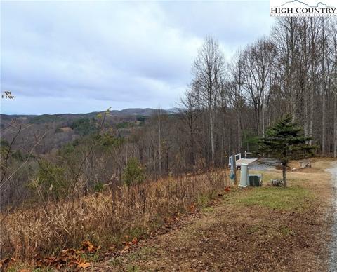 249 Overlook Dr, Crumpler, NC 28617 photo 4