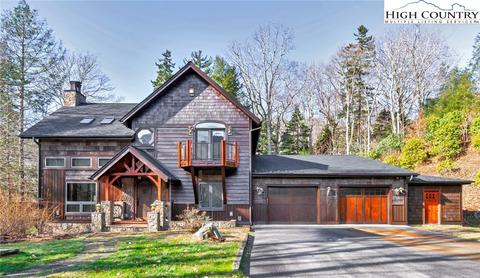 924 Tyneloch Dr, Banner Elk, NC 28604