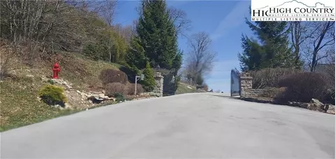 72 Sunset Strip, Beech Mountain, NC 28604 photo 5