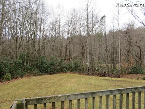 172 Huffman Rd, Vilas, NC 28692 photo 5