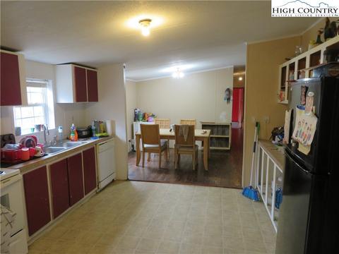 172 Huffman Rd, Vilas, NC 28692 photo 10