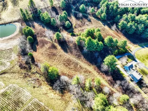 5 Amberidge Drive, Jefferson, NC 28640