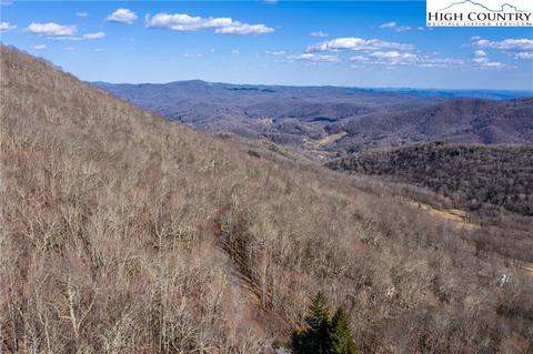 28 Buckeye Lane, Seven Devils, NC 28604 photo 12